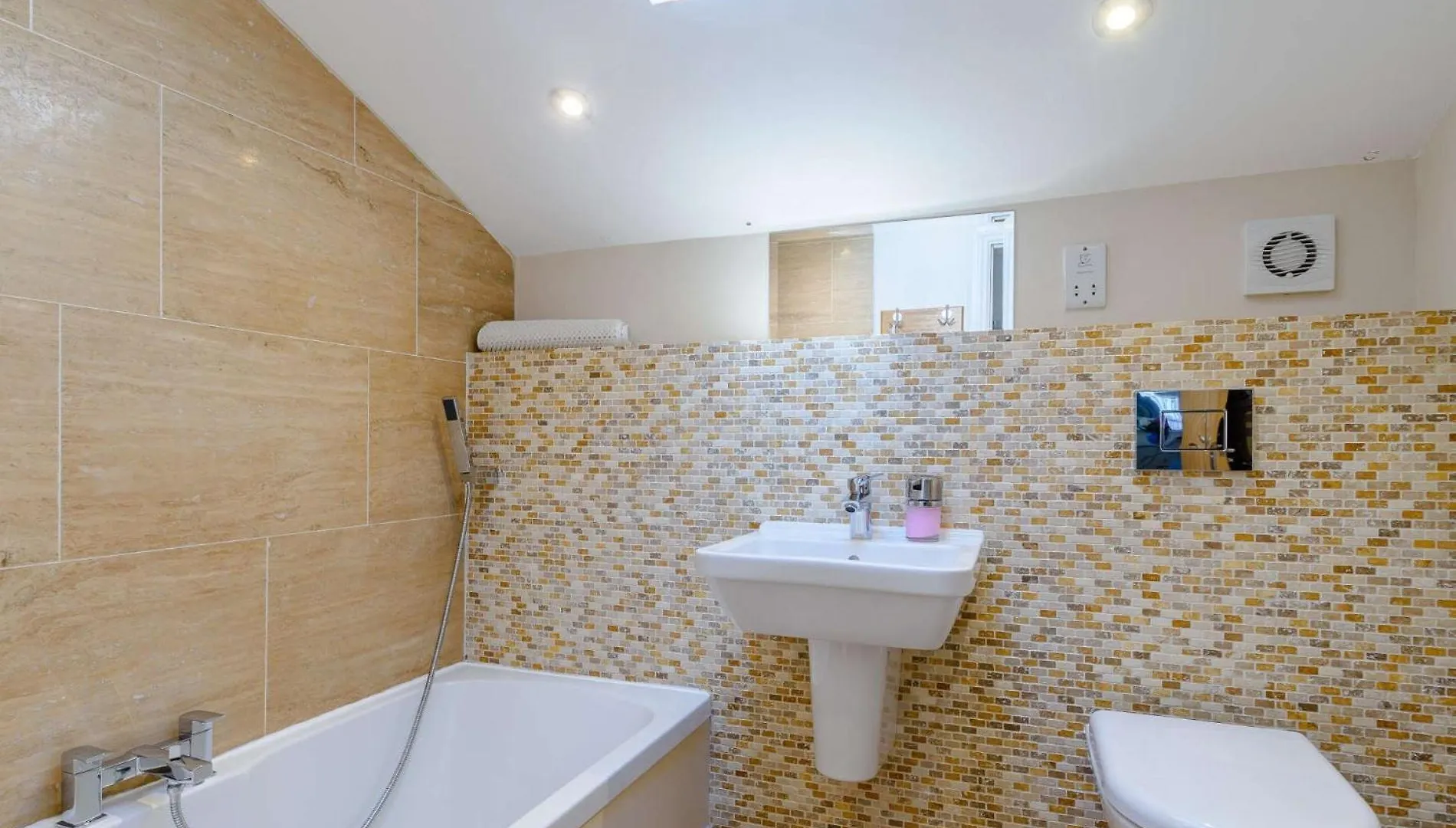 3 Bed In Thirsk 40351 Villa Carthorpe Holiday home